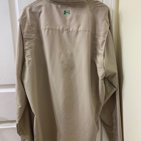 🔥🔥🔥NWOT Men’s XXL UnderArmour vented shirt 🔥🎄 - Picture 4 of 5